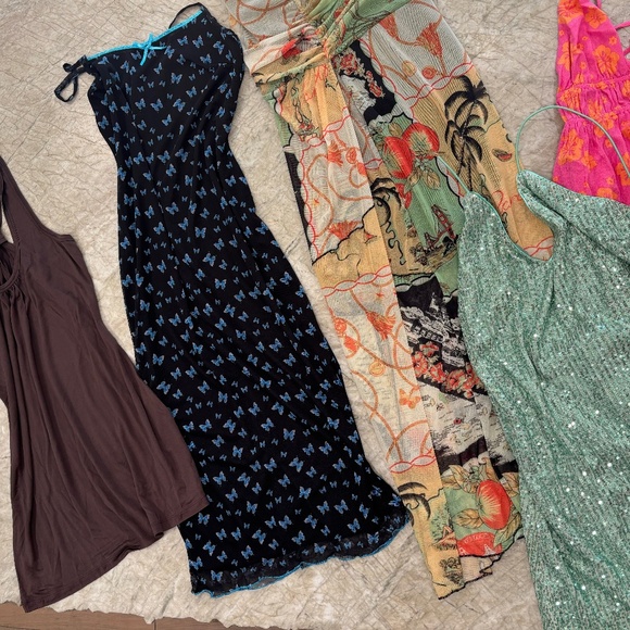 dresses - Picture 4 of 4